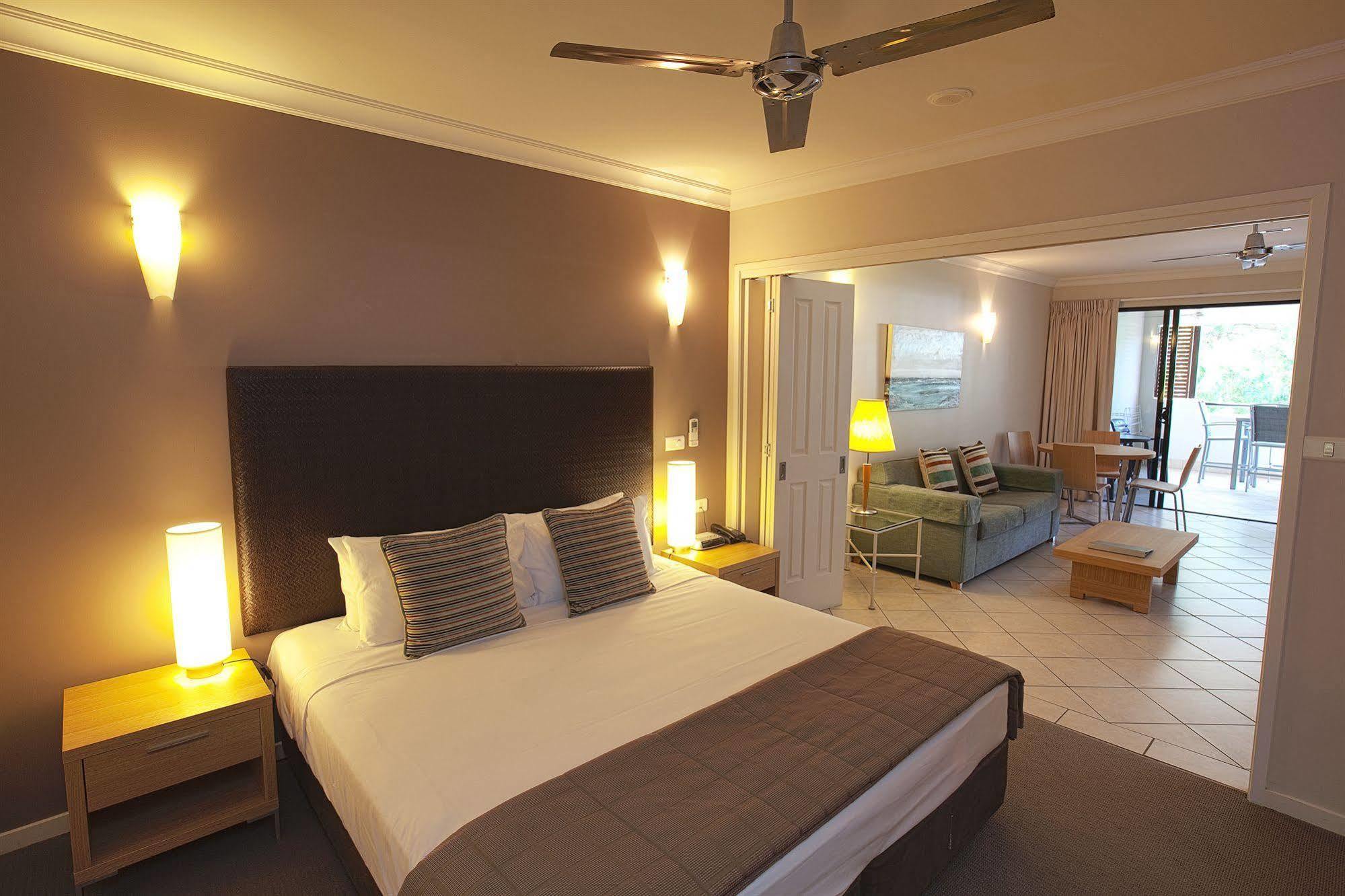 Mantra Heritage Port Douglas Room photo